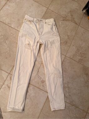 BDG High-Rise Cream Straight Jeans with Distressed Knee